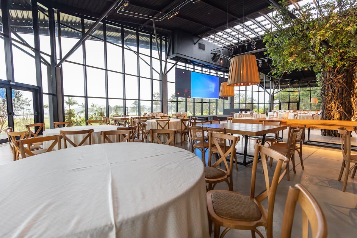 Full-Service Restaurant in Piedmont
