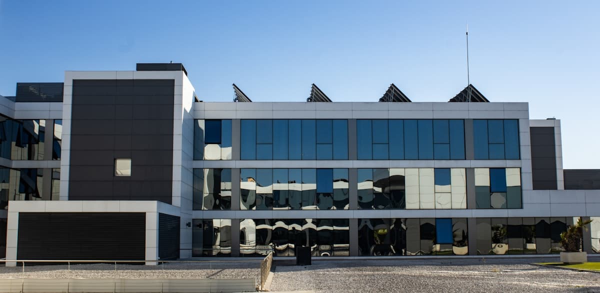 Established Abu Dhabi Electrical & Automation Contractor