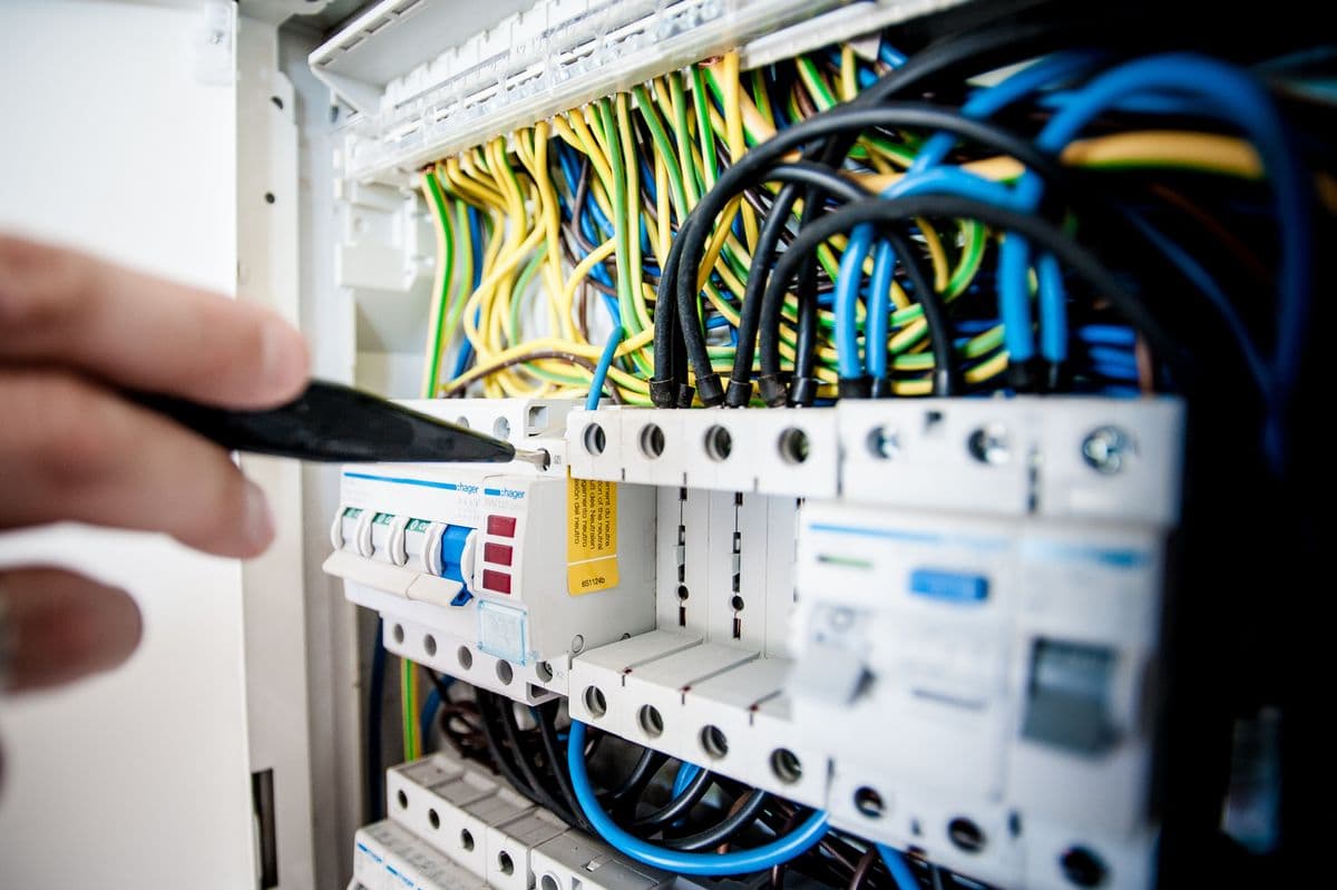 Established UAE Industrial & IT Hardware Distributor — 50% Stake for Sale